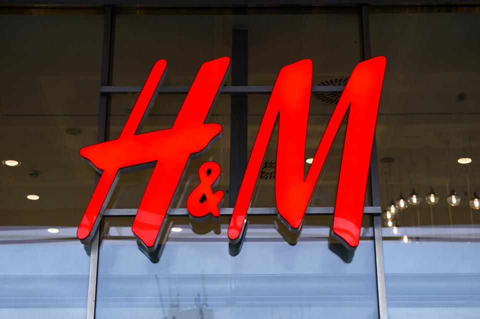 H&M prejel 35 milijonov globe zaradi kršitve GDPR